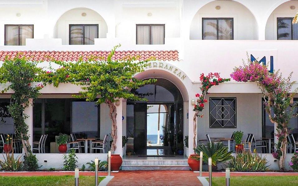 Mediterranean Hotel Kárpatos Exterior foto